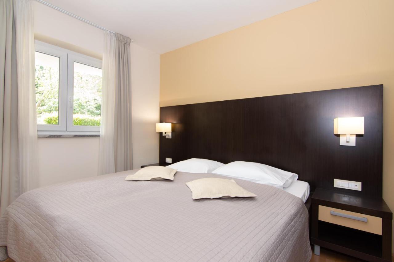 Residence Marina Rose M Apartment By Locap Group Portorož Zewnętrze zdjęcie