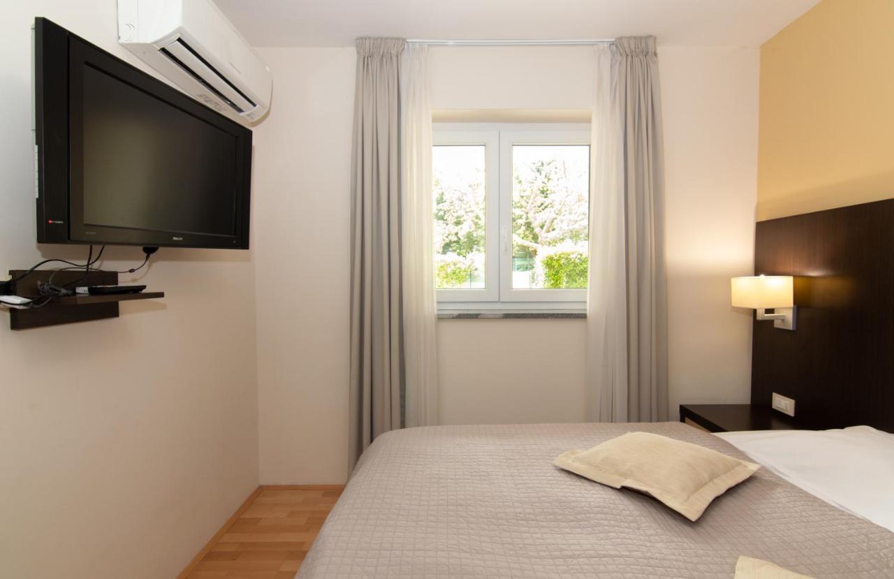 Residence Marina Rose M Apartment By Locap Group Portorož Zewnętrze zdjęcie