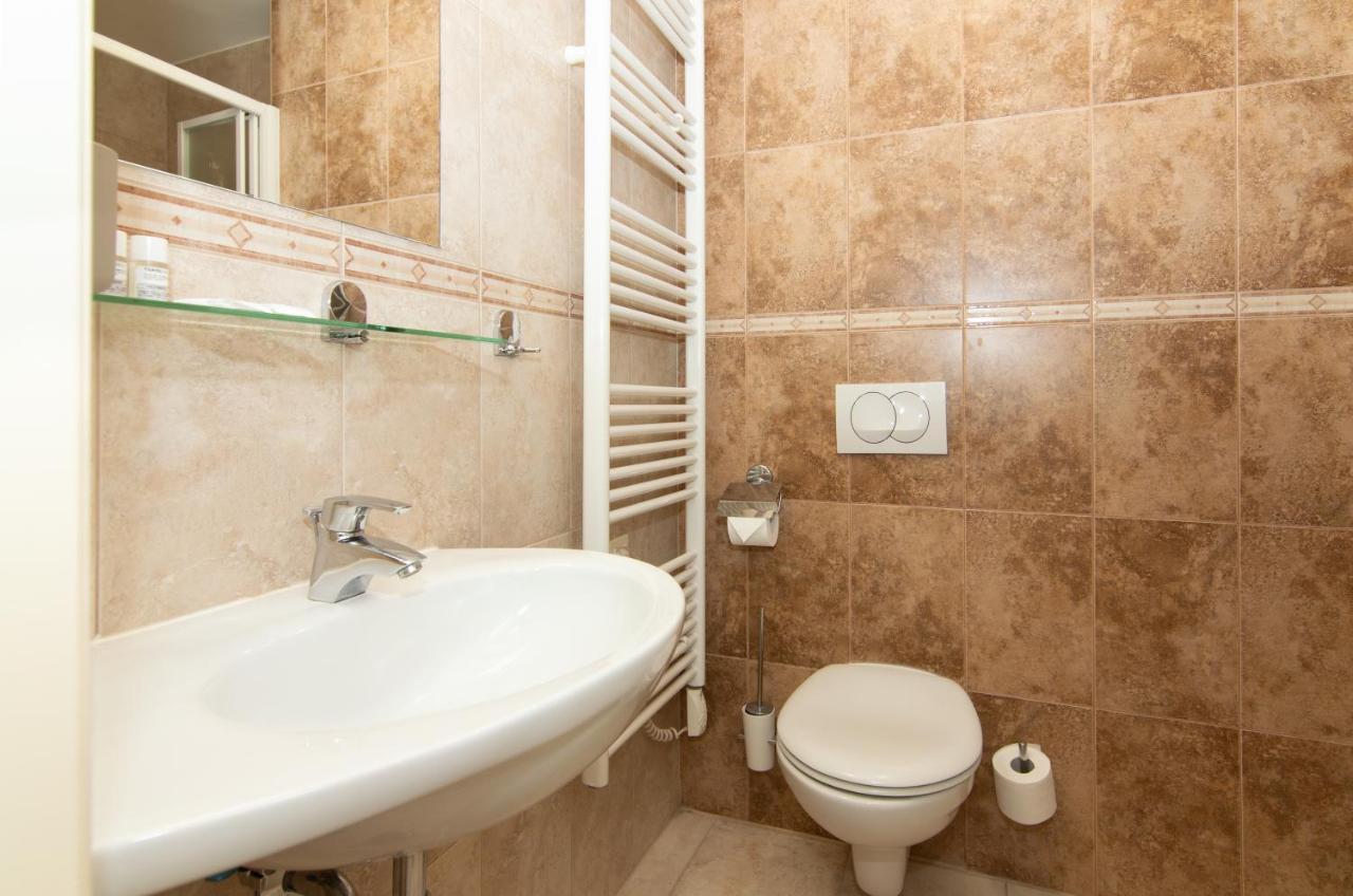 Residence Marina Rose M Apartment By Locap Group Portorož Zewnętrze zdjęcie