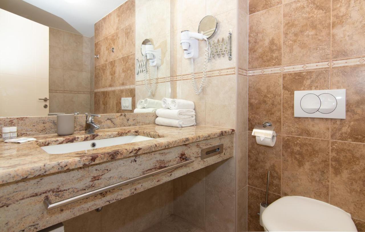 Residence Marina Rose M Apartment By Locap Group Portorož Zewnętrze zdjęcie